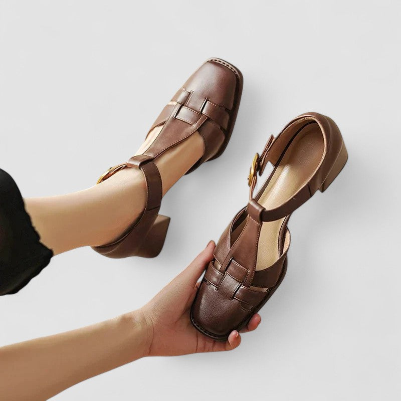 Scarlett – Ortopéd T-strap Blokk sarkú